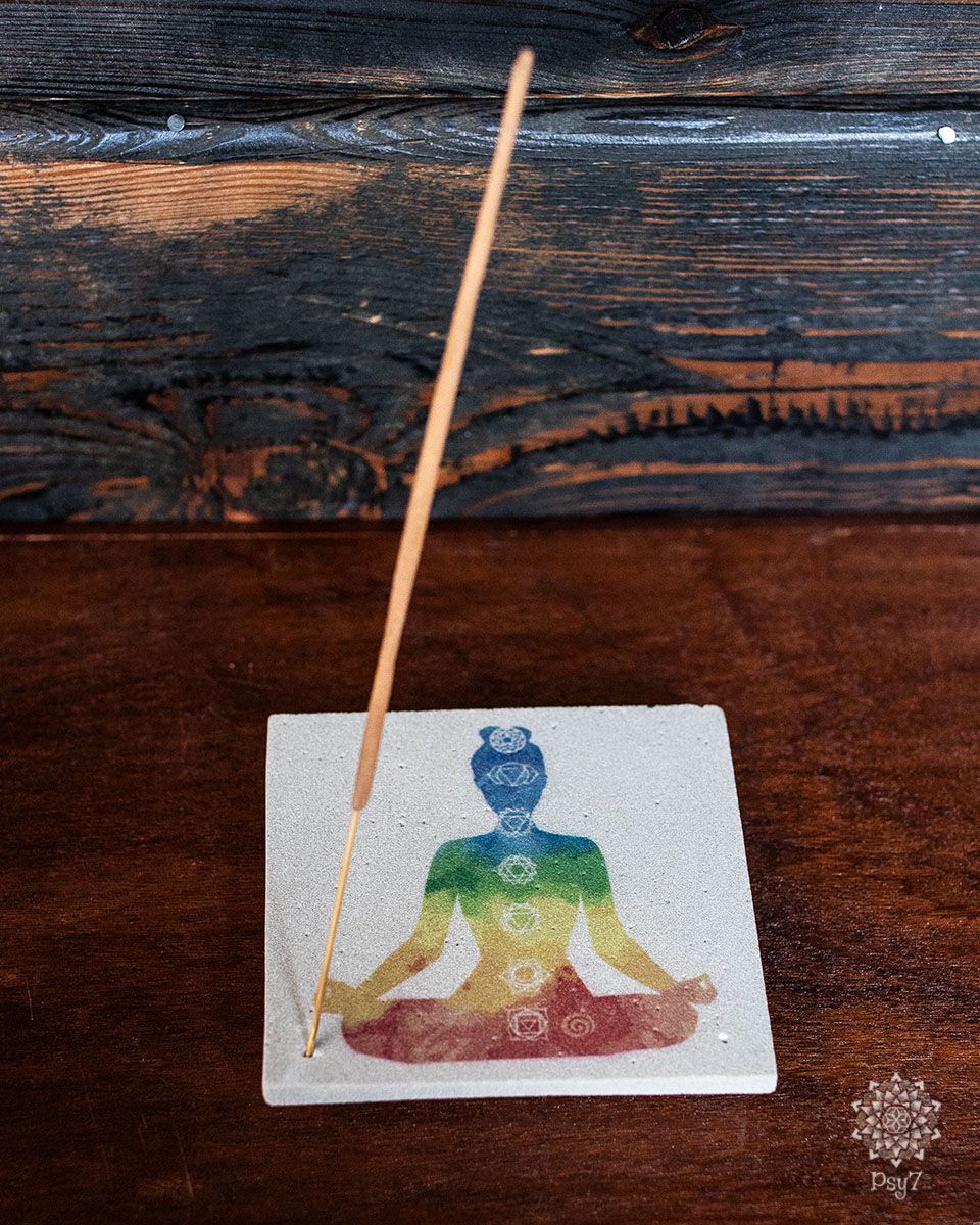 Räucherstäbchenhalter Sandstein | Buddha 7 Chakren